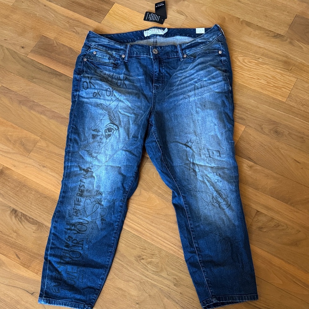 Torrid Dark Blue Ankle Jeans with cool graffiti print